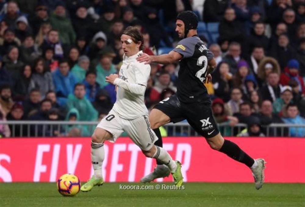 شاهد.. ريال مدريد يفوز بصعوبة أمام إشبيلية وينفرد بالمركز الثالث