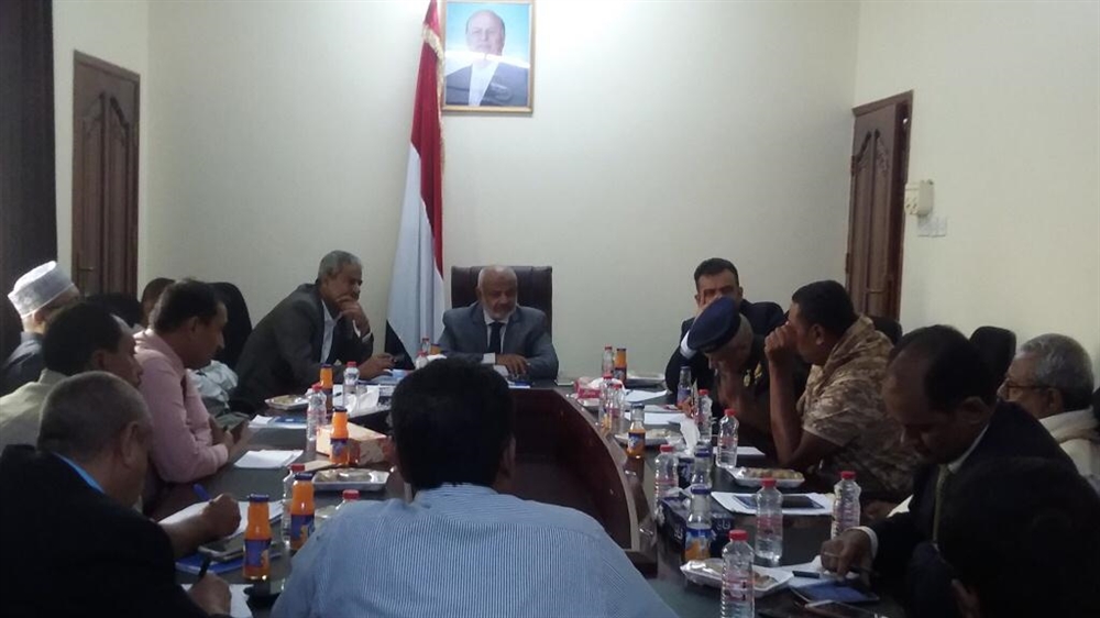 اللجنة الحكومية بشأن الحديدة تناقش إنشاء معسكراً للتدريب وغرفة عمليات