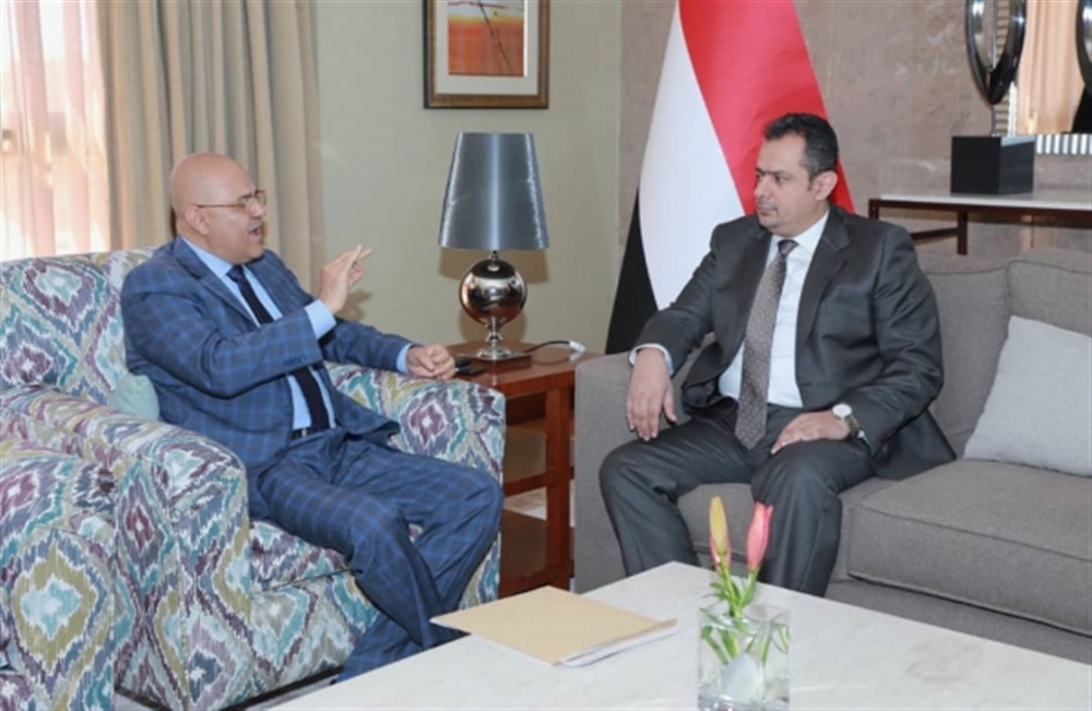 توجيهات حكومية بصرف رواتب الوحدات الإدارية المتبقية في "تعز"