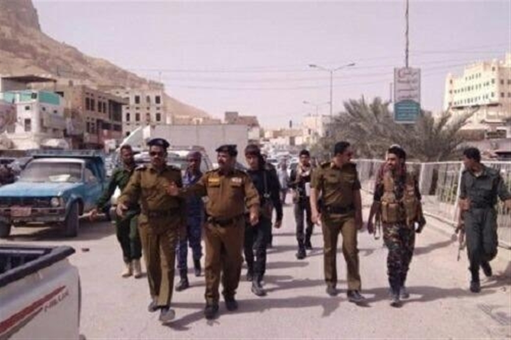 أمنية حضرموت تضبط 19 قطعة سلاح و86 درجة نارية مخالفة