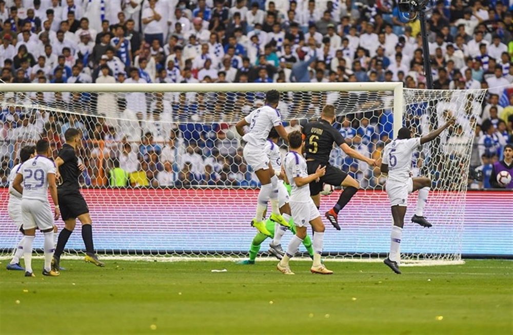 النصر ينتزع صدارة الدوري السعودي من الهلال في ديربي مثير