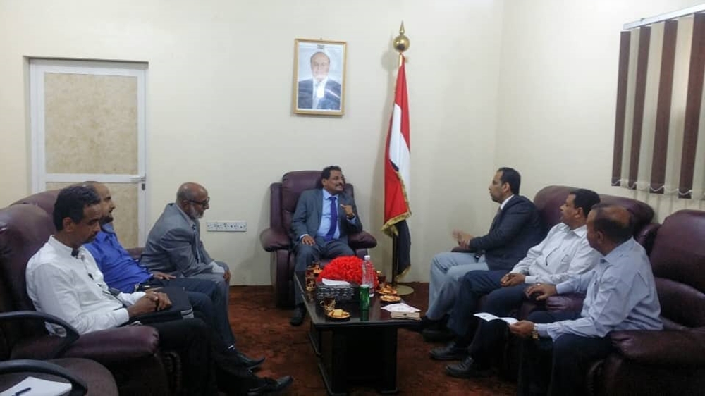 وزير النقل يناقش مع صندوق صيانة الطرق تفعيل قرار الحكومة الخاص بمحطة الأوزان