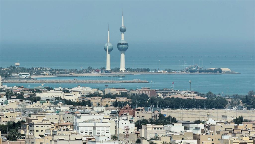 الكويت ترفع المستوى الأمني لتأمين المرافق التجارية والنفطية