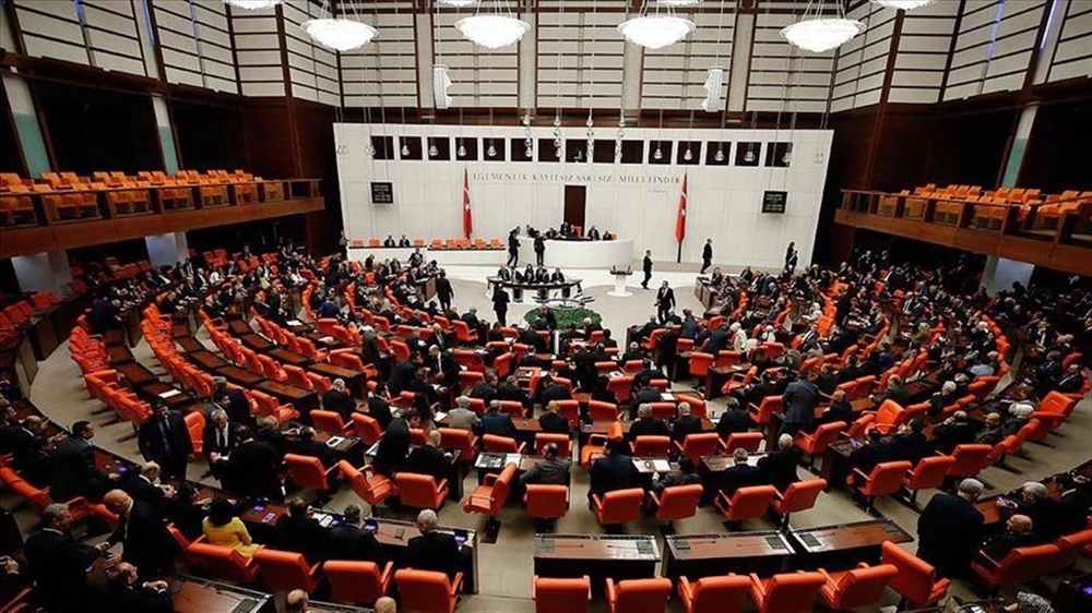 البرلمان التركي يصادق على مذكرة إرسال قوات عسكرية إلى ليبيا