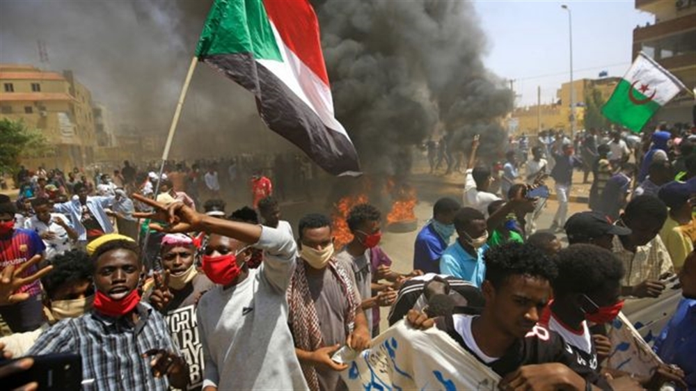 السودان: مئات الآلاف يتظاهرون من أجل "تصحيح مسار الثورة"