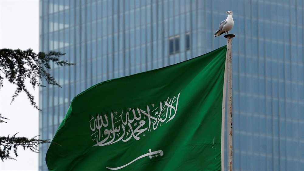 هيومن رايتس ووتش : مئات العمال المهاجرين تحتجزهم السعودية في ظروف مُهينة