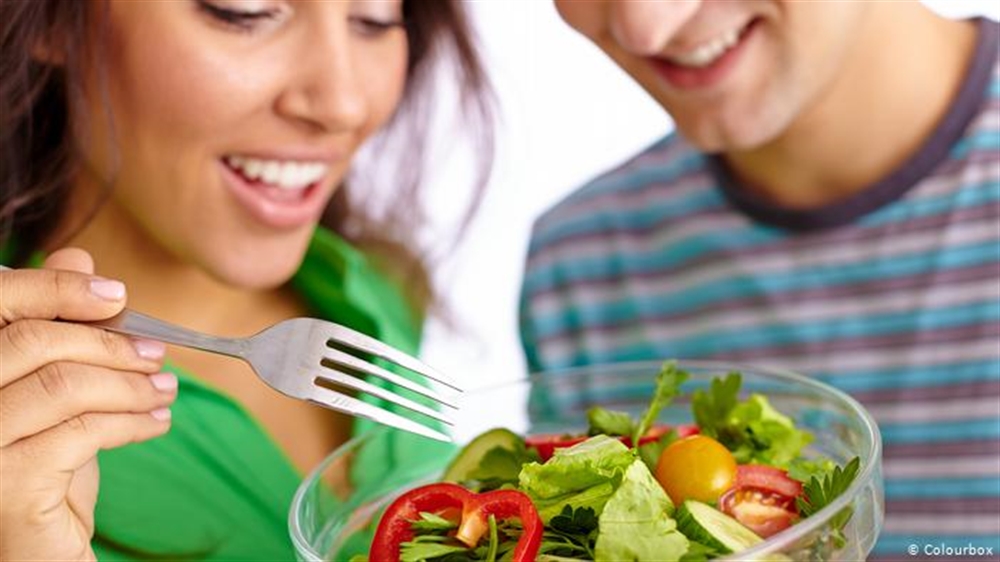 ما الكم المطلوب تناوله من الخضروات والفواكه لضمان صحة أفضل؟.. دراسة تجيب