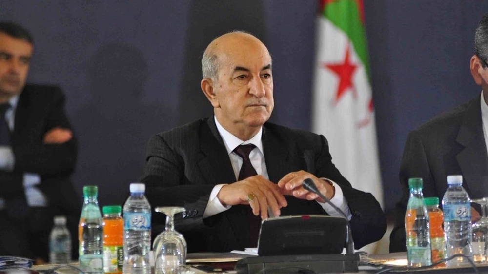 الرئيس الجزائري يحدد موعد الانتخابات التشريعية المبكرة