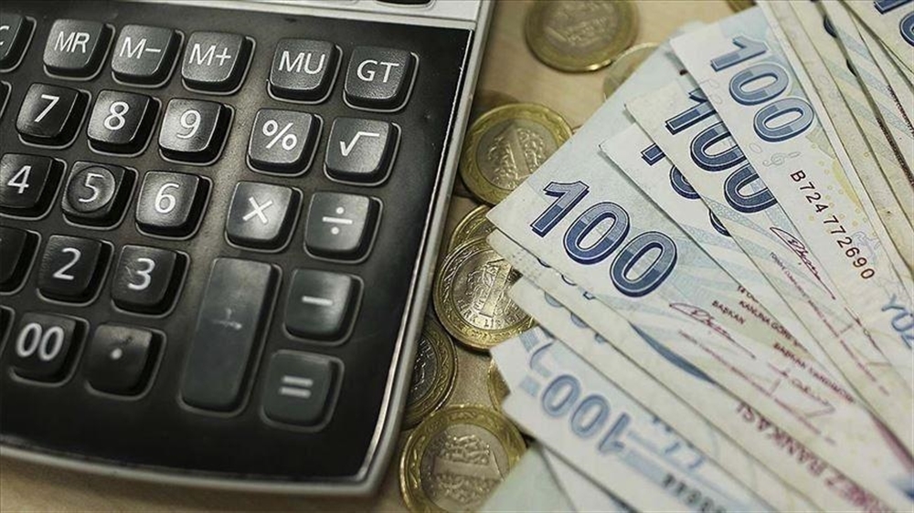 الليرة التركية تنتعش بفعل "الخطوات التشديدية"