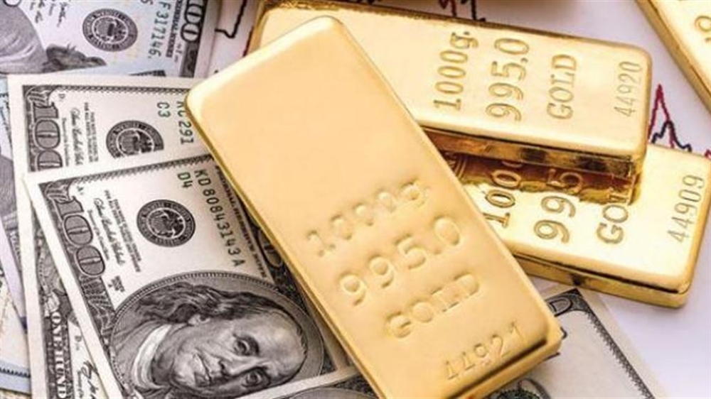 أسعار الذهب قرب ذروة خمسة أشهر مدعومة بانخفاض الدولار
