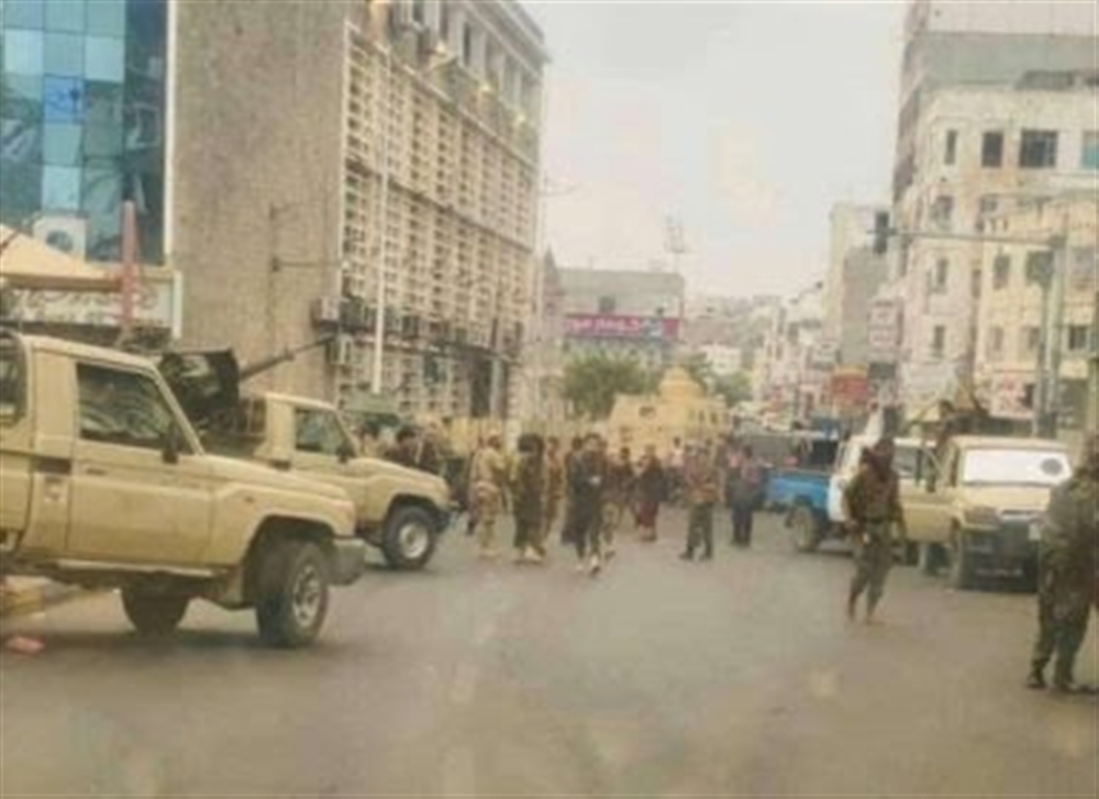 عدن.. مقتل وإصابة 5 مسلحين في مواجهات بين فصائل تابعة للمجلس الانتقالي
