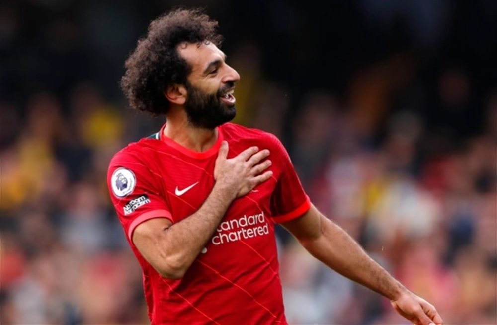 النجم المصري "صلاح" على رادار ريال مدريد وليفربول يفاوض لتجديد عقده