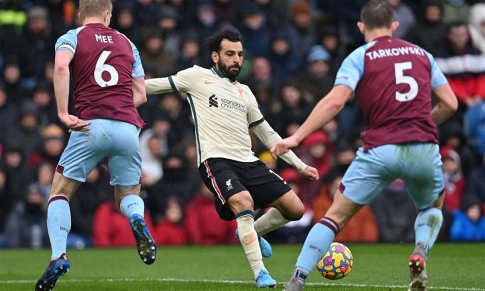 ليفربول يواصل مطاردة مانشستر سيتي