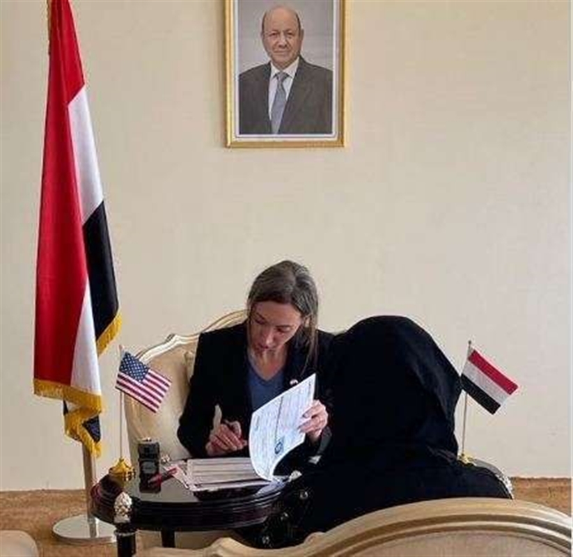 لأول مرة منذُ بدء الحرب.. السفارة الأمريكية تفتح قنصلية لها في عدن
