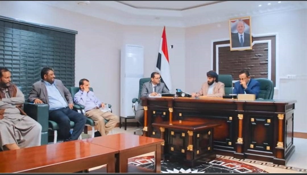 وزارة الأوقاف تمنع عبور المعتمرين بالسيارات الخاصة وتطالب بتوسعة منفذ الوديعة