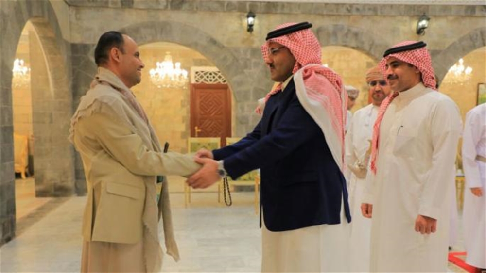 صحيفة أمريكية: زيارة السفير السعودي إلى صنعاء توفر اعترافا سياسيا بالحوثيين