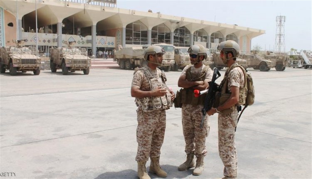 قوات تابعة للانتقالي في مطار عدن حاولت اعتقال أسرى مفرج عنهم من سجون مليشيا الحوثي