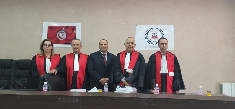 عن أطروحة تتعلق بالإصلاح الإداري في البلاد.. الدكتوراه بامتياز لباحث يمني من جامعة تونسية