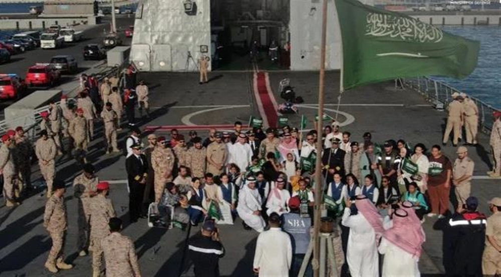 الحكومة تعلن مغادرة الدفعة الثانية من الرعايا اليمنيين من السعودية إلى عدن و مأرب