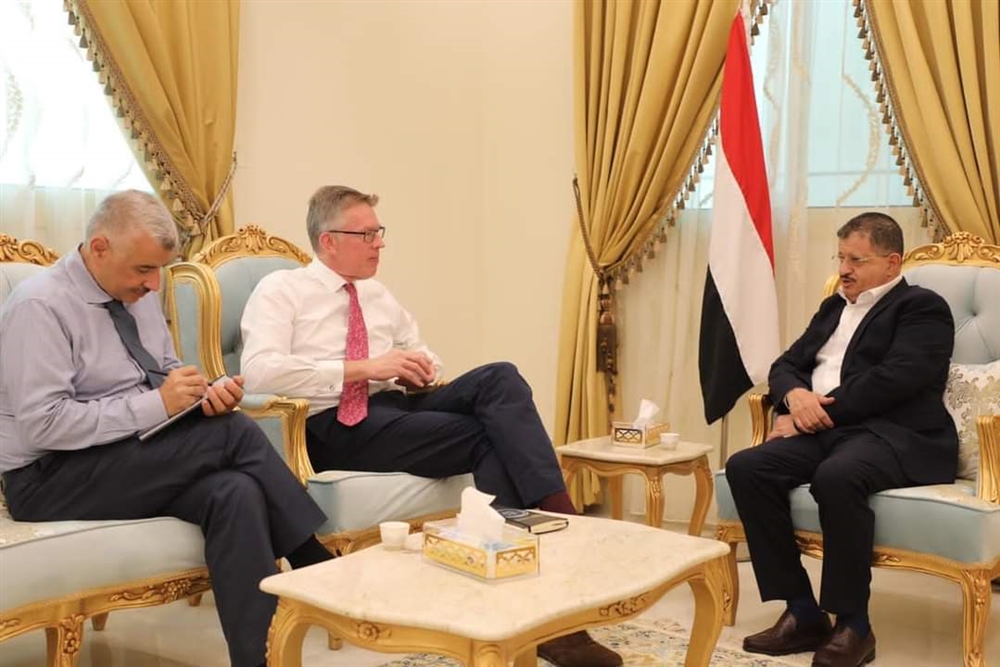 "المقدشي" يلتقي المستشار العسكري لـ"غروندبرغ" ويؤكد : الحوثيون ورقة إيران في ملفها النووي