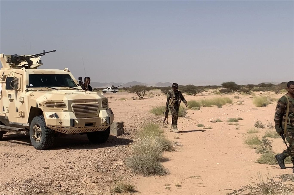 صحيفة : "الحوثية" تفاجئ الشارع اليمني بالتصعيد في الجبهات بعد أشهر من الوعيد بمهاجمة إسرائيل