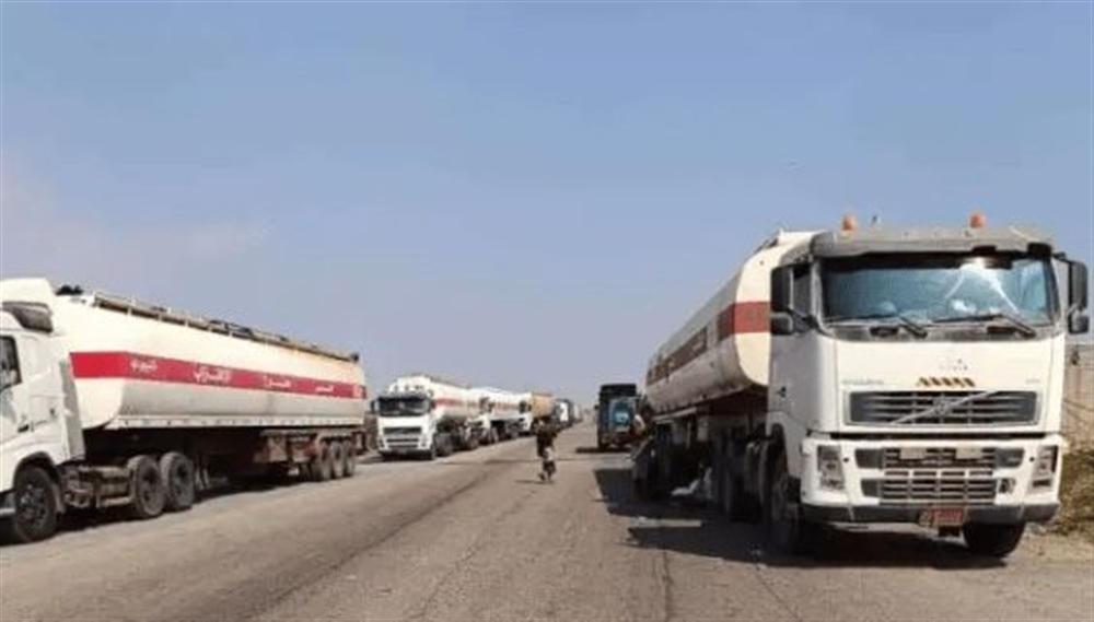 أبين.. مسلحون يحتجزون ناقلات الوقود الخاصة بكهرباء عدن