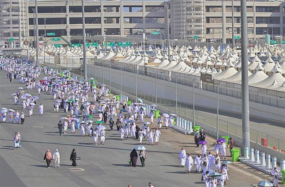 حُجاج بيت الله يتوجهون إلى مشعر منى لقضاء يوم التروية