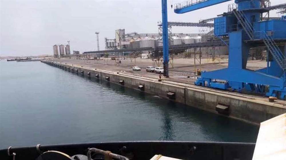 الحوثيون يعيدون تأهيل موانئ الحديدة وتفرض جبايات على التجار لتغطية التكاليف