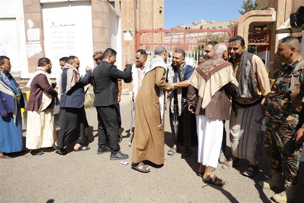 تعز.. وفد مجلس المقاومة يزور مخيم اعتصام الجرحى ويجدد دعمه لمطالبهم