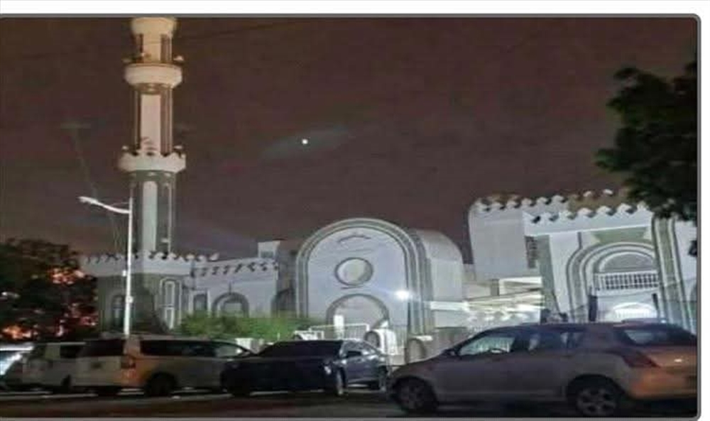 عدن.. إغلاق مسجد الشوكاني بسبب خلافات على تعيين إمام جديد