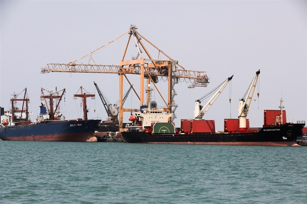 الحوثيون يعلنون استئناف الملاحة في ميناء الحديدة