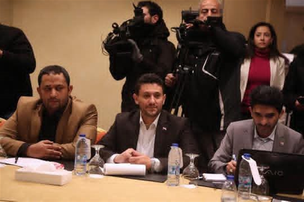 الأمريكي للعدالة يطالب بالضغط على الحوثيين لتغيير وفدهم المفاوض المتورط في التعذيب