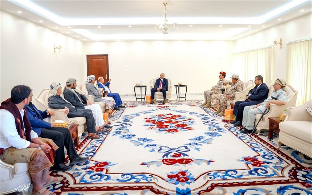 الزبيدي يلتقي رئيس مجلس النواب ووزير الدفاع وعدداً من القيادات في عدن