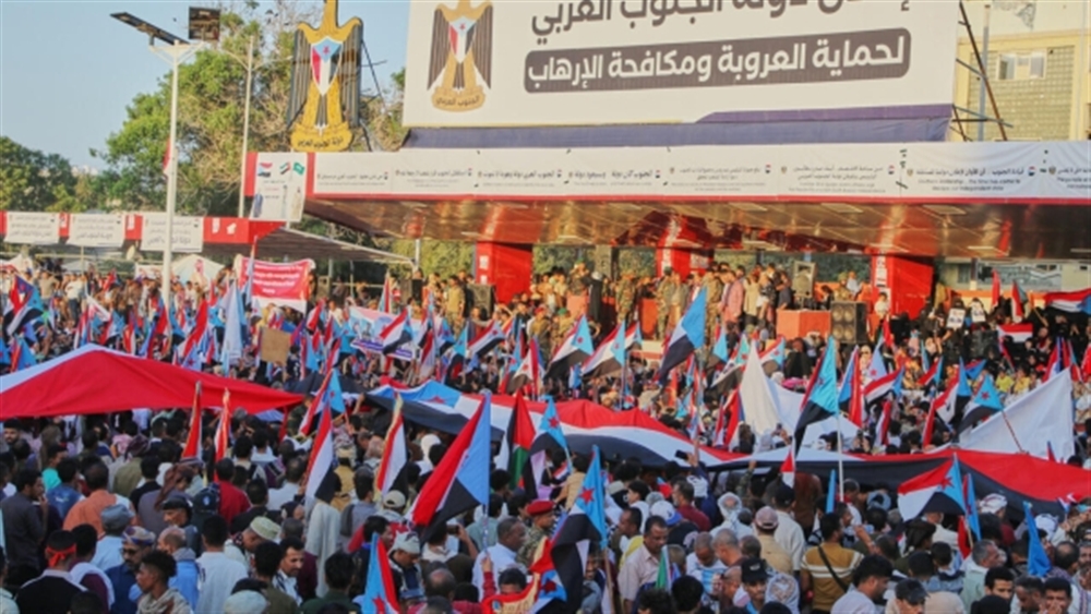 التحالف : الزبيدي فر إلى مكان غير معلوم بعد تحركات عسكرية وتصعيد في عدن
