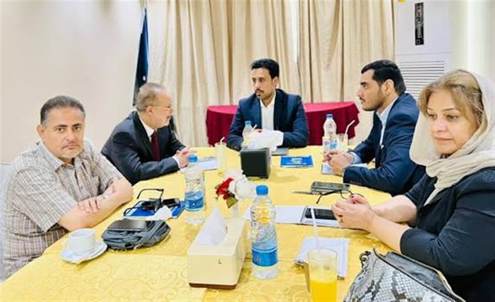 الكشف عن مشاورات لتغيير رئيس هيئة التشاور عقب سحب مخصصاتها المالية
