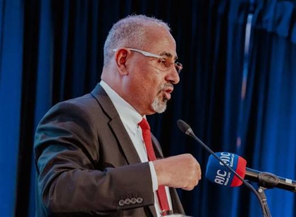 النائب العام يكلف لجنة قضائية بالتحقيق في جرائم فساد عيدروس الزُبيدي
