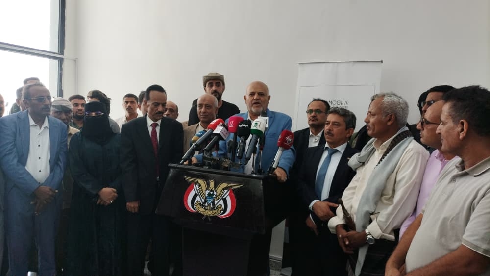 تعز...تدشين أول رحلة للخطوط الجوية اليمنية عبر مطار المخا الدولي