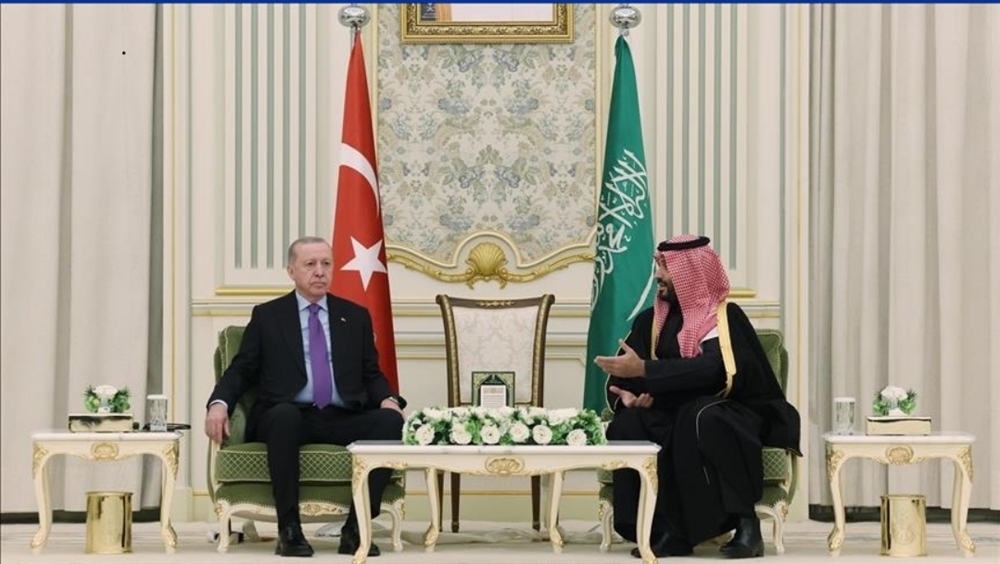 ولي العهد السعودي يستقبل الرئيس التركي في الرياض ويجريان مباحثات ثنائية