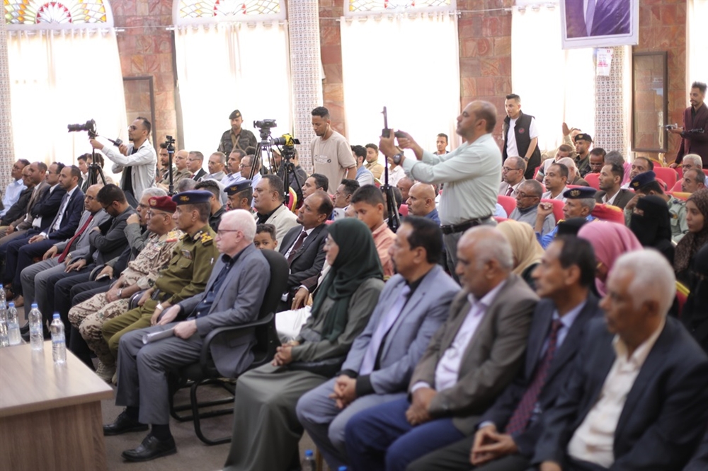 في اجتماع بمشاركة حكومية والقطات الخاص...توافق على إحياء مشروع تحلية المياه لتعز وتخصيص 20 مليون دولار لحوض وادي الضباب