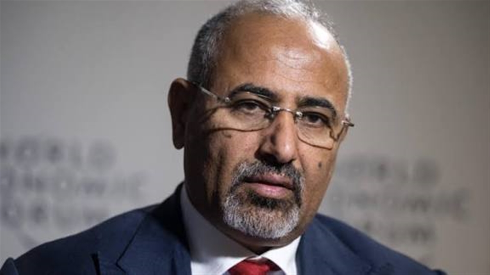 هؤلاء أبرز أفراد عائلة عيدروس الزبيدي داخل المجلس الانتقالي قبل حله