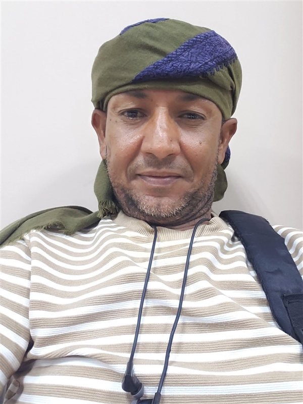 صحفي يتعرض لاعتداء بسوق شعبي في لحج
