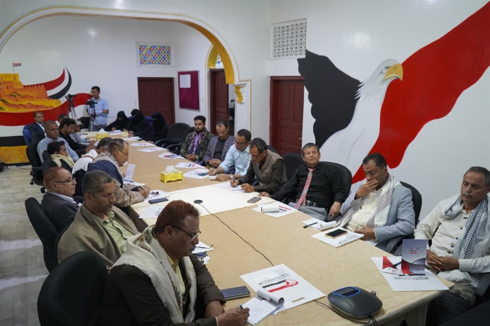 تعز... ندوة سياسية تبحث تداعيات التصعيد الأمريكي–الإيراني على اليمن وخيارات صانع القرار