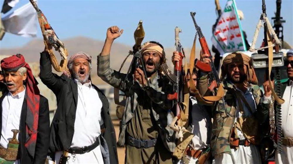 فايننشال تايمز : الحوثيون يبقون على الهامش استعداداً لحرب استنزاف