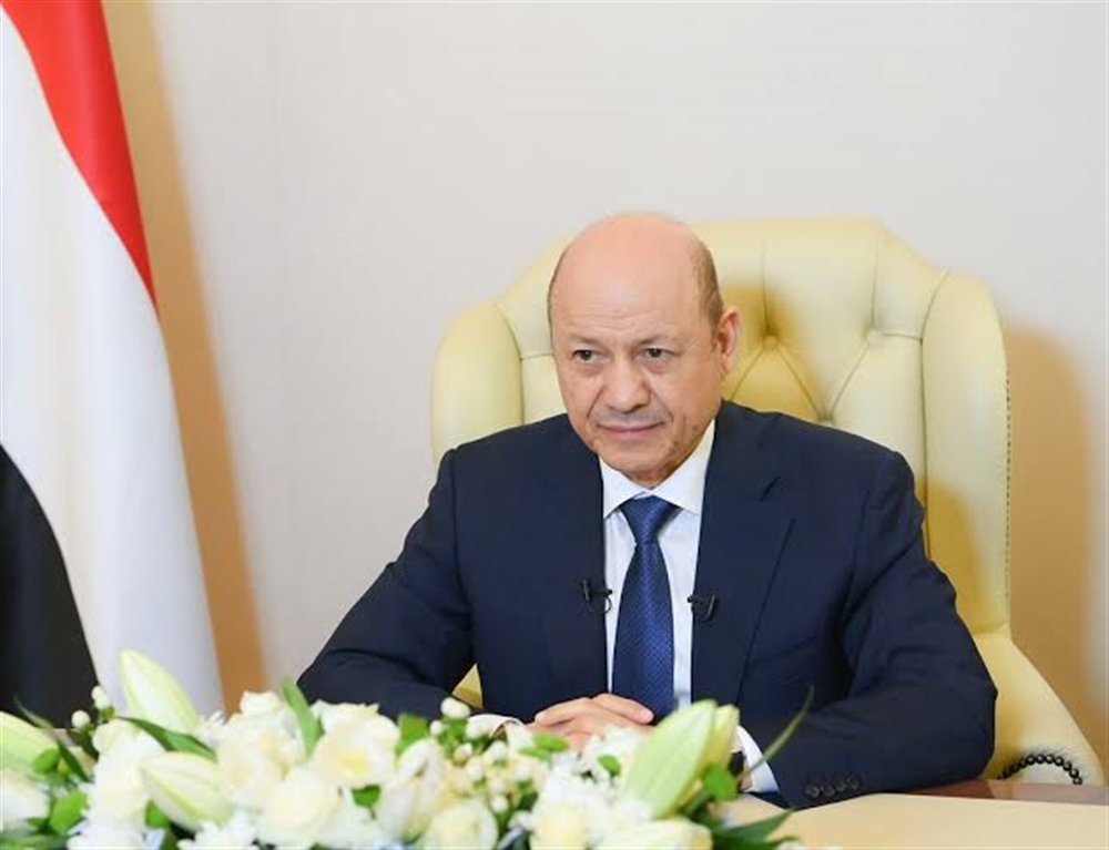 العليمي يوجه بتقديم مساعدات لأسر ضحايا الهجوم الحوثي في حجة
