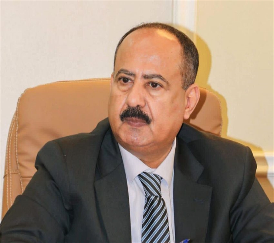 وزير النقل يوجه برفع الجاهزية والتنسيق في منفذ الوديعة لضمان استمرارية العمل
