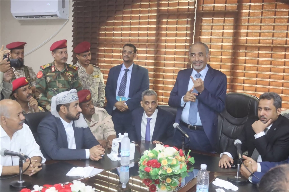 لحج.. الصبيحي يشدد على رفع رموز الدولة في المؤسسات الرسمية