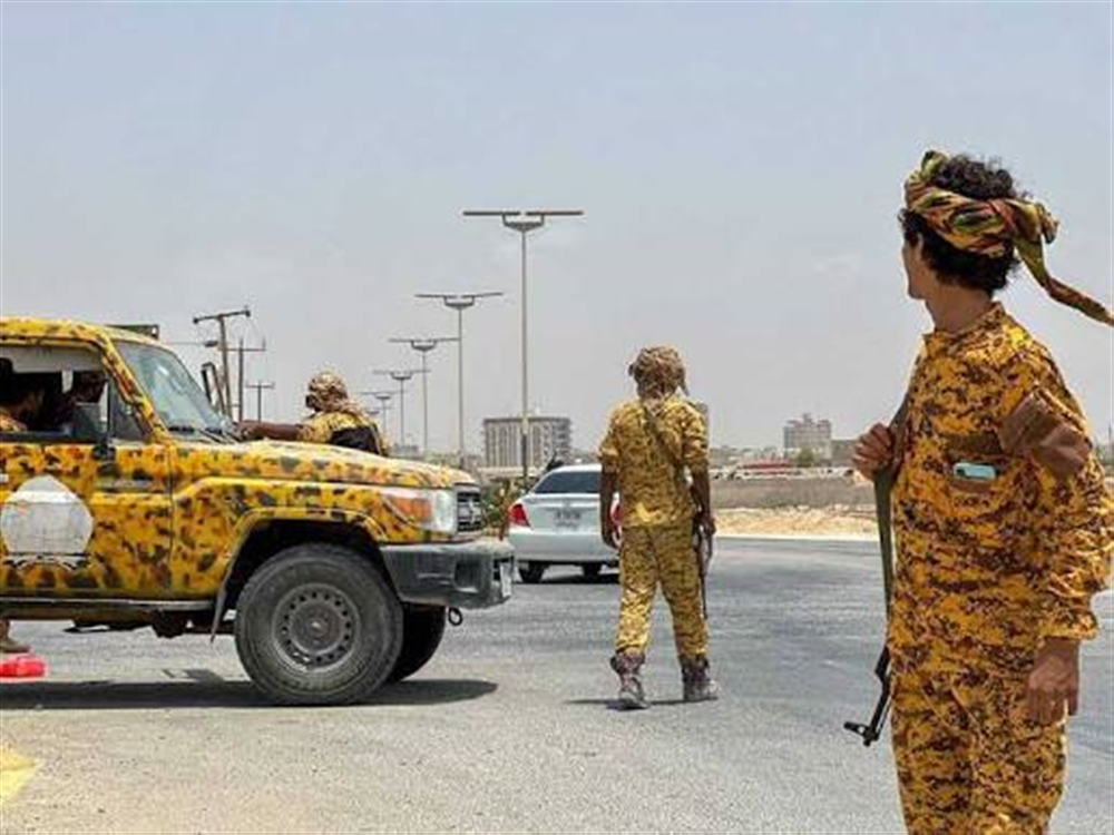 الأجهزة الأمنية في المهرة تعلن ضبط 32 متهما بممارسة أنشطة غير أخلاقية