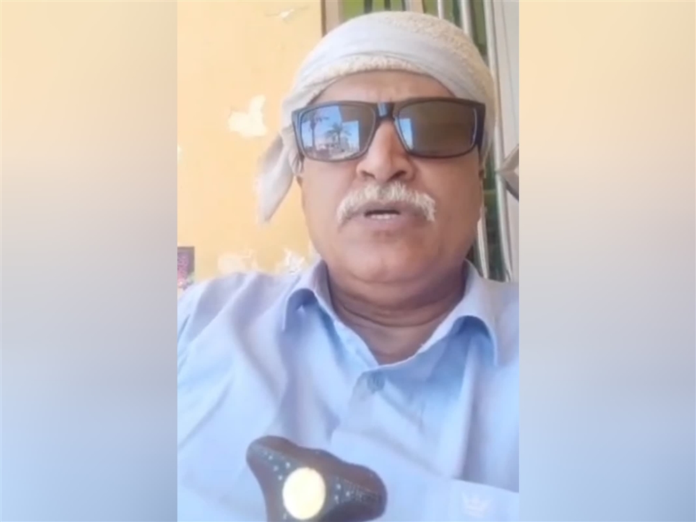 شيخ قبلي في المخا يدعو لإنقاذ السكان من ممارسات تشكيلات طارق صالح