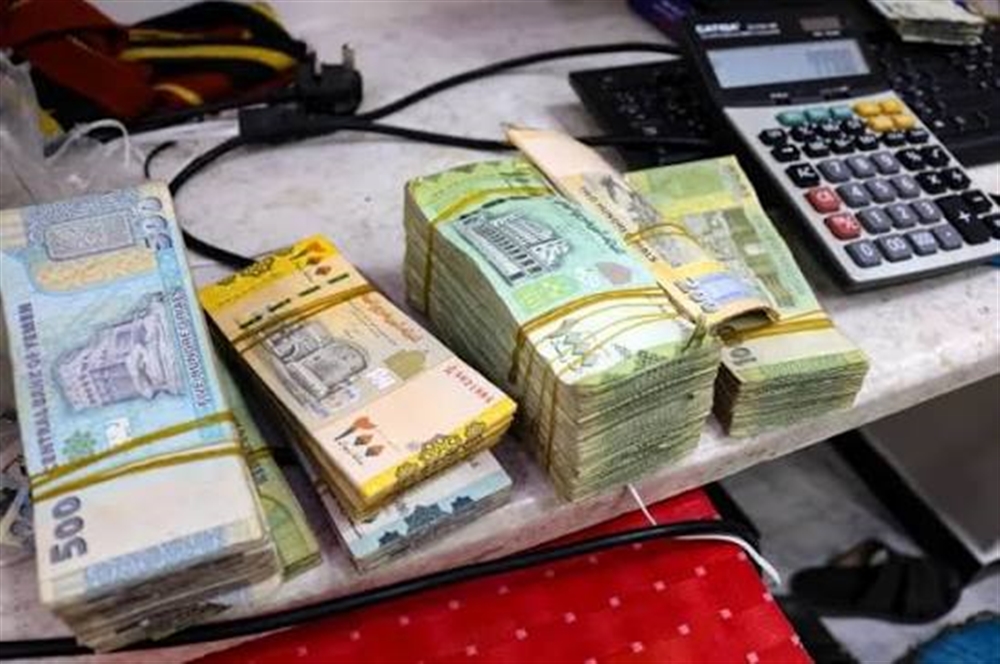 أزمة السيولة في اليمن.. دراسة تحذر من “عجز حقيقي” وشيك يهدد الاقتصاد