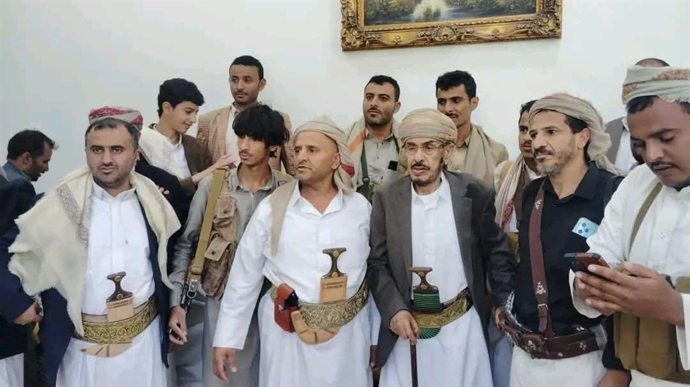 بعد ضغوط ونكف قبليين...مليشيا الحوثي تفرج عن الشيخ الحزمي